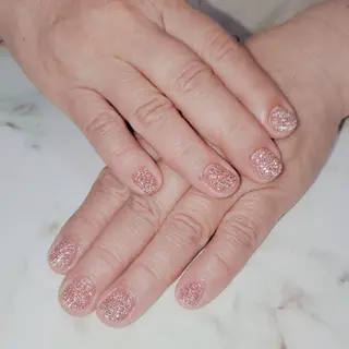 ネイル ネイルサロンベルティ .ひとみのネイルデザイン