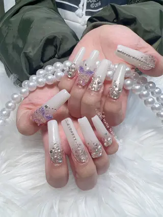 ネイル CC  NaNa ワンホンネイル🌙Nのネイルデザイン