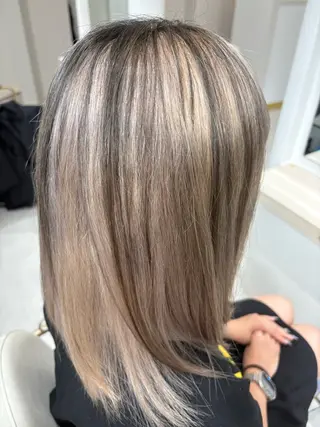 ミディアム 髙橋 充のヘアスタイル