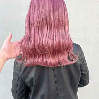 ミディアム カラー ヘアアレンジ 八巻 晴香のヘアスタイル