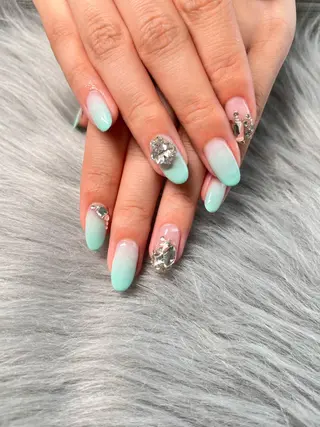 ミディアム NAIL　Y's所属・NAIL　Y's 💙のネイルデザイン