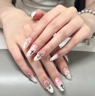 ネイル yurinailsalon所属・萌 モエのネイルデザイン