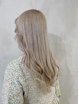 ロング カラー デザインカラーとハイ トーン/HIROKIのヘアスタイル