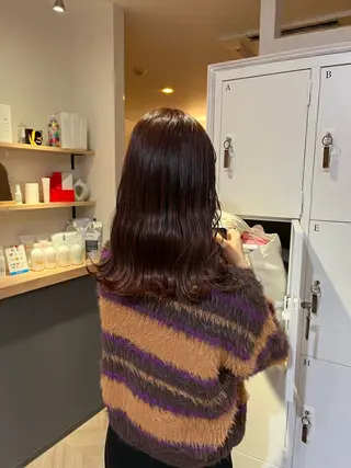 セミロング カラー yohaku misakiのヘアスタイル
