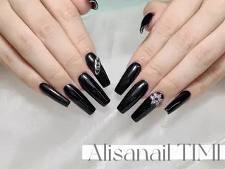 ネイル Alisa nail Timiのネイルデザイン