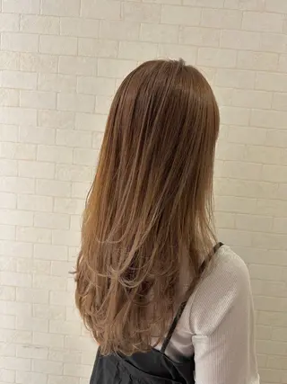 ロング カラー 大人レイヤー& 透明感カラー💄のヘアスタイル