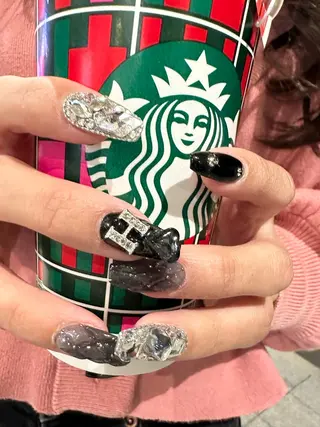 ネイル 佐藤 穂乃香のネイルデザイン