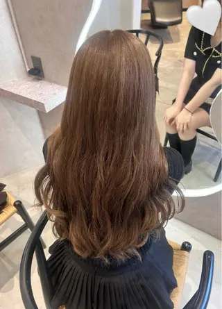 カラー 馬場 美咲のヘアスタイル