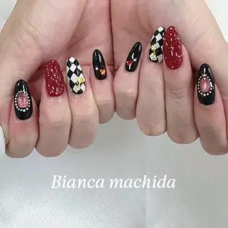 ネイル Bianca 🌟 yanagihasiのネイルデザイン