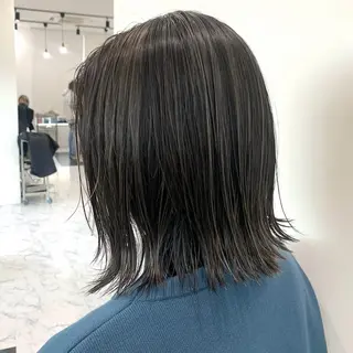 カラー 松野 さくらのヘアスタイル