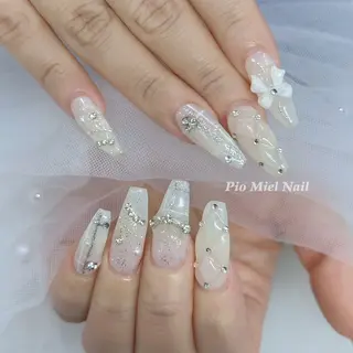 ネイル Pio Mielのネイルデザイン