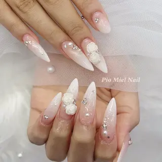 ネイル Pio Mielのネイルデザイン