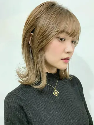 ミディアム カラー 【大宮】デザイナー Anne 諳 アンのヘアスタイル