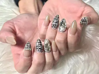 ネイル hohomi .のネイルデザイン