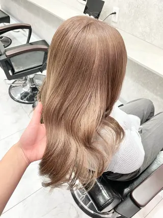 セミロング 🦋ハイトーン🦋 石山 希理🦋のヘアスタイル