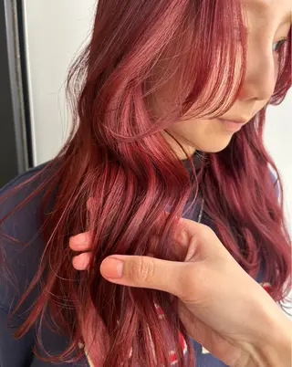 ロング カラー 艶ハイトーン/ 輝保🤍✨のヘアスタイル