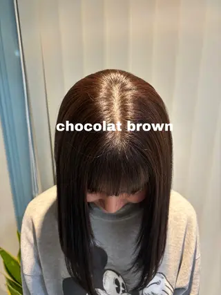 セミロング カラー 伊藤 杏奈のヘアスタイル