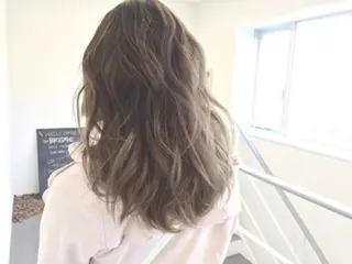 セミロング the BRIDGE hair salonのヘアスタイル