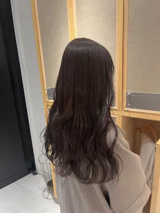 ロング カラー ナミ🩶暗髪/暖色 ❤️/透明感/縮毛のヘアスタイル