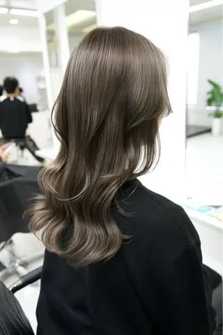 ロング 長谷川 蒼真のヘアスタイル