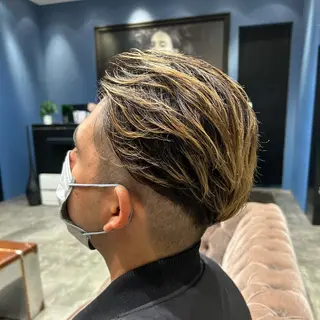 ミディアム メンズ 海外カラー白髪ぼかし ティファニーサユリのヘアスタイル