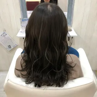 ロング カラー 三橋 由佳のヘアスタイル