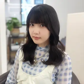 ミディアム カラー ブリーチなし/レイヤ ー特化🌈Tommyのヘアスタイル