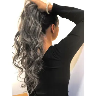 ロング カラー ヘアアレンジ シアーベージュニスト 🥣大石亜里紗のヘアスタイル