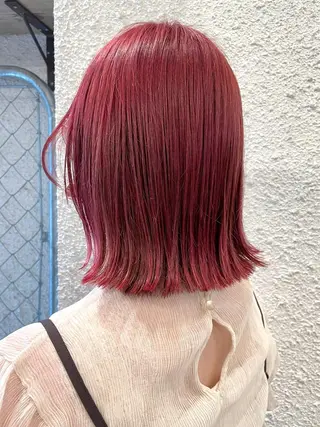 ミディアム カラー 坂田 友梨奈のヘアスタイル