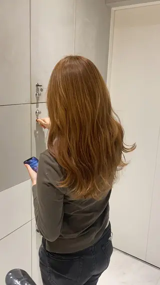 ロング カラー 艶感/ナチュラル 🩵amiのヘアスタイル