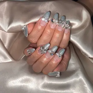 ネイル la vie Luire所属・la vie Luire アスカのネイルデザイン