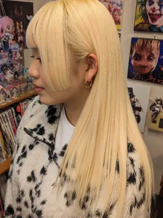 ロング カラー fuwat所属・秋葉原でカラーする なら🐉ちぇーたんのヘアスタイル