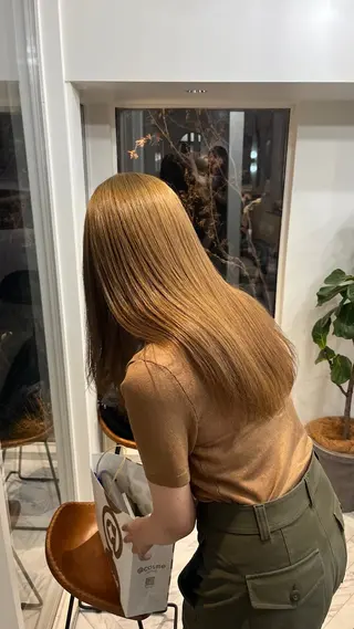 ロング カラー ayu ／Lomaliaのヘアスタイル
