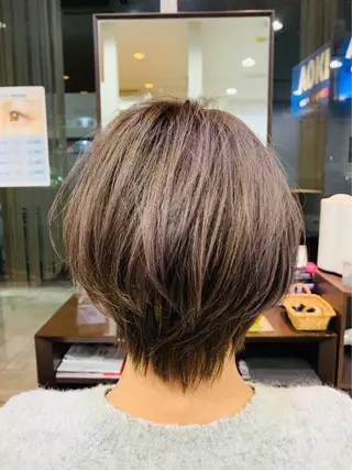 ショート カラー 阿久津 泰幸のヘアスタイル