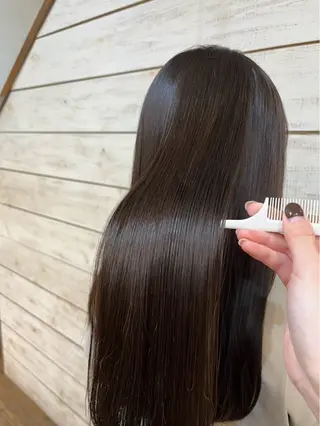 セミロング サラ艶トリートメント miyuのヘアスタイル