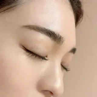 アイブロウ Amour angeのマツエク・マツパデザイン