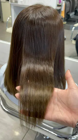 ミディアム カラー ヘアアレンジ インナー×縮毛矯正 ピンクカラー澤井里菜のヘアスタイル