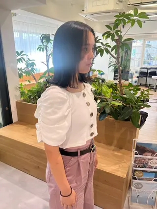 ミディアム 田中 愛梨のヘアスタイル