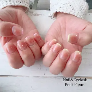 ネイル Petit Fleur所属・青柳 亜梨奈のマツエク・マツパデザイン