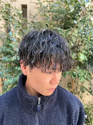 ショート パーマ メンズ 波巻きスパイラルパー マ/シャドウパーマ駿のヘアスタイル