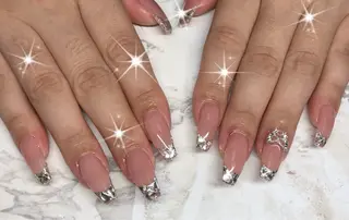 ネイル Nailsalon SKiのネイルデザイン