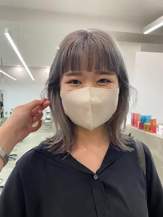 ミディアム カラー 山岸 未玖のヘアスタイル