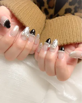 ネイル 黒瀬 奈津季のネイルデザイン