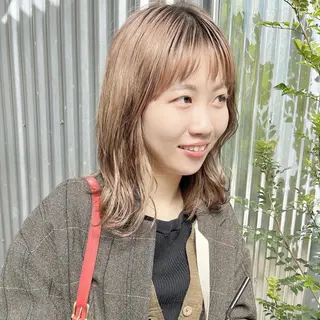 セミロング カラー アラキチヒロ THE REMMYのヘアスタイル