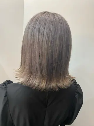 ミディアム aoi ♡グレージュ ・ベージュカラーのヘアスタイル