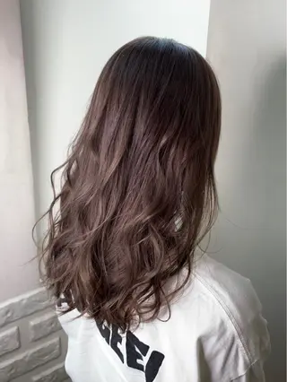 セミロング カラー 農添 杏のヘアスタイル