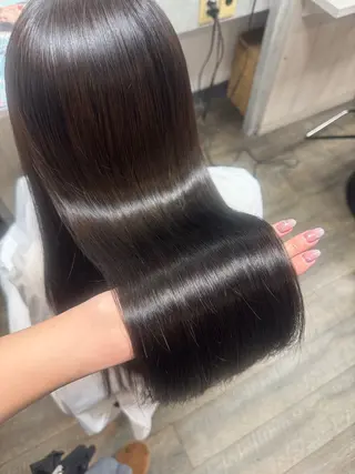 ロング 坪井 楓のヘアスタイル