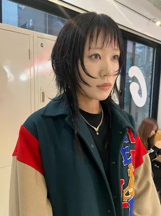 ミディアム 💥ウルフカット デザインあんな💥のヘアスタイル