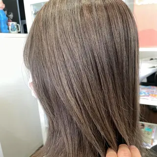 セミロング SHINYA シンヤヘアーズのヘアスタイル