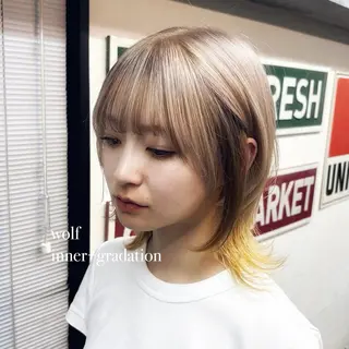 ショート カラー 🌈艶ハイトーン🌈 心を込めます🤝涼介のヘアスタイル